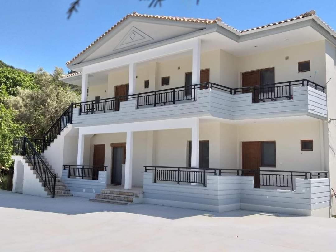 Chris Studios Vasiliki Exterior foto